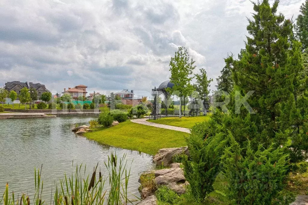 Участок в Московская область, Одинцовский городской округ, д. ... - Фото 0