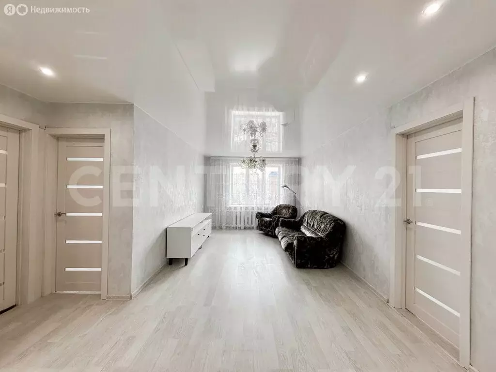 2-комнатная квартира: Чебоксары, улица Пирогова, 4к1 (73 м) - Фото 0