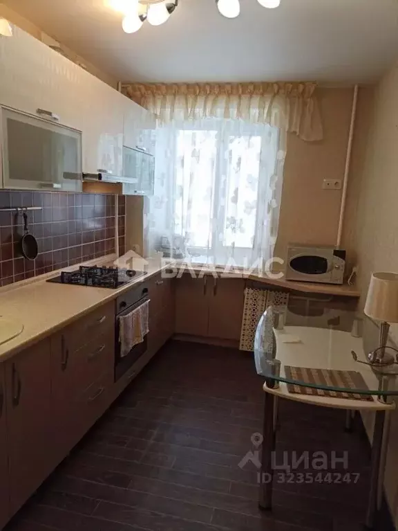 2-к кв. Владимирская область, Владимир просп. Строителей, 28В (51.0 м) - Фото 1