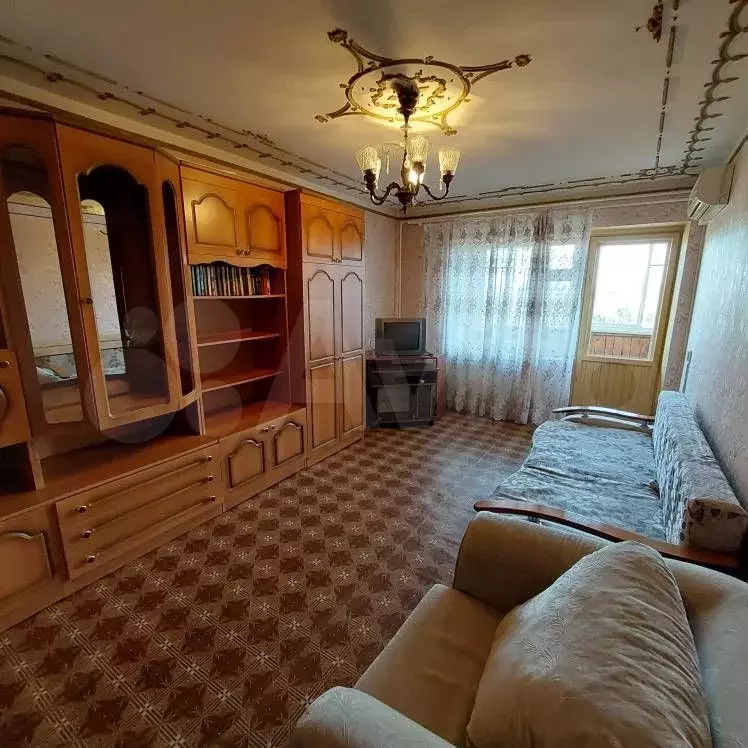 1-к. квартира, 37 м, 5/5 эт. - Фото 1
