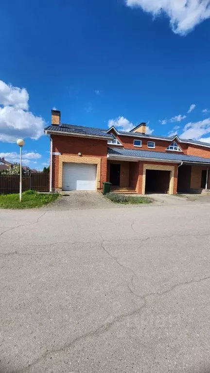 Коттедж в Псковская область, Псков Петропавловская ул., 72 (262 м) - Фото 2