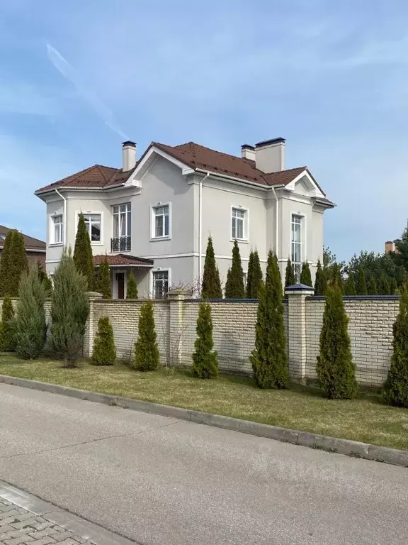 Дом в Москва д. Милюково, Чистые Ключи кп, 9 (350 м) - Фото 1