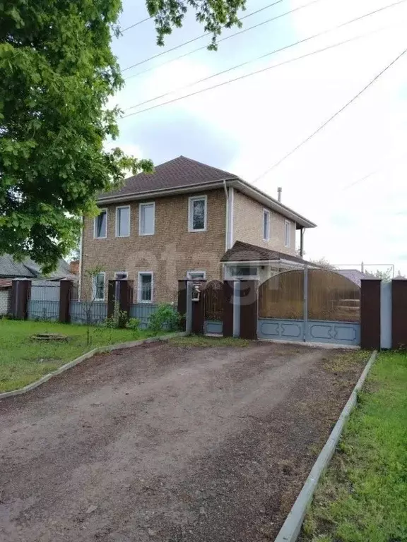 Дом в Брянская область, Клинцы ул. Плоткина (140 м) - Фото 1
