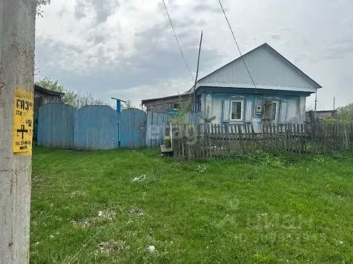 Дом в Башкортостан, Стерлитамакский район, Буриказгановский сельсовет, ... - Фото 0