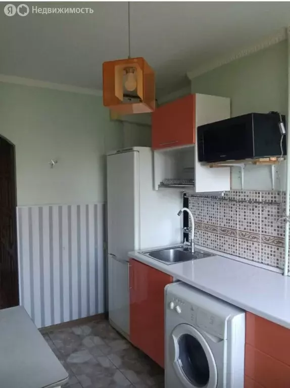 3-комнатная квартира: Самара, улица Челюскинцев, 17 (51.7 м) - Фото 0