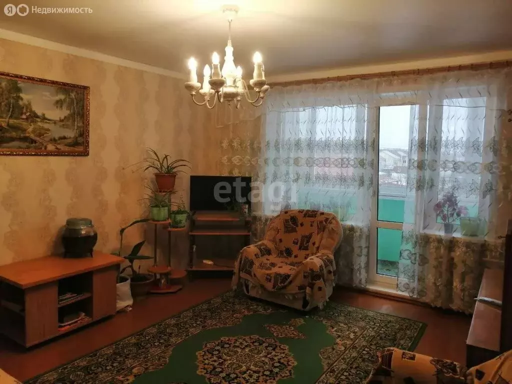 3-комнатная квартира: Шадринск, улица Автомобилистов, 82 (58.6 м) - Фото 0