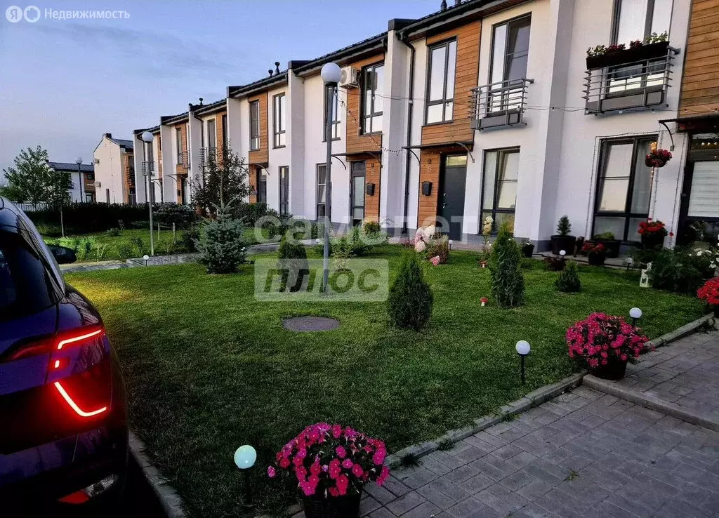 3-комнатная квартира: село Ленино, Рудничная улица, 4 (87.8 м) - Фото 1