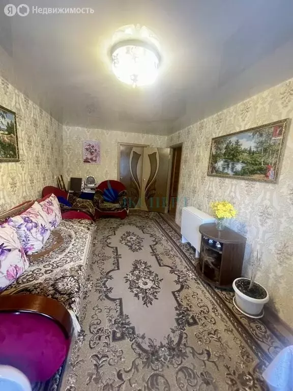 3-комнатная квартира: Нижний Новгород, улица Декабристов, 40 (62 м) - Фото 1