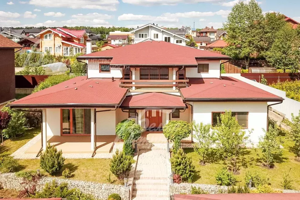 Дом в Москва Цветочный кп, ул. 3-я Фиалковая, 53 (500 м) - Фото 1