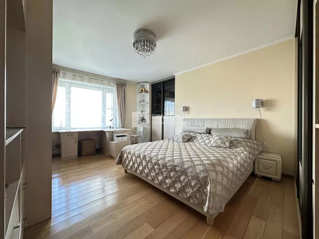 Продается 4-комнатная квартира - Фото 1