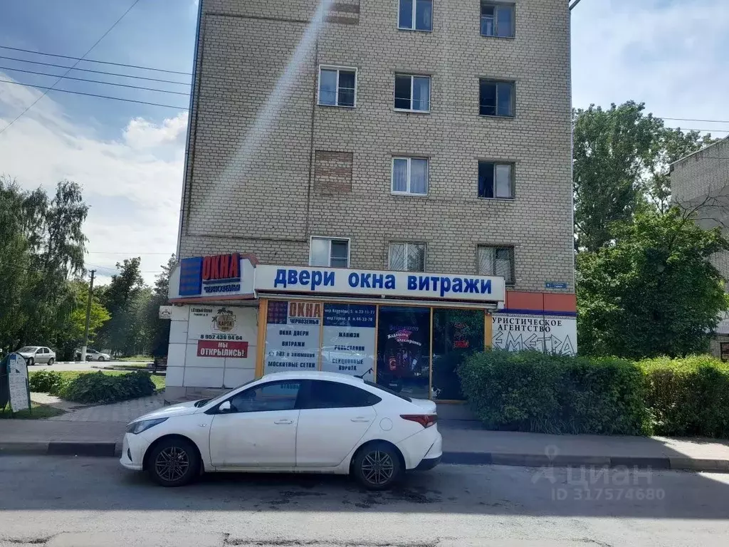 Торговая площадь в Белгородская область, Старый Оскол Горняк мкр, 9 ... - Фото 0