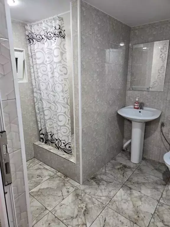 Комната Краснодарский край, Туапсе ул. Розы Люксембург, 9 - Фото 1
