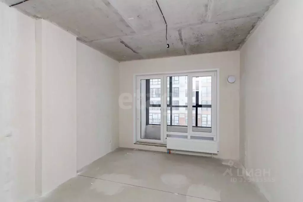 1-к кв. Тюменская область, Тюмень ул. Игоря Комиссарова, 10 (50.0 м) - Фото 1