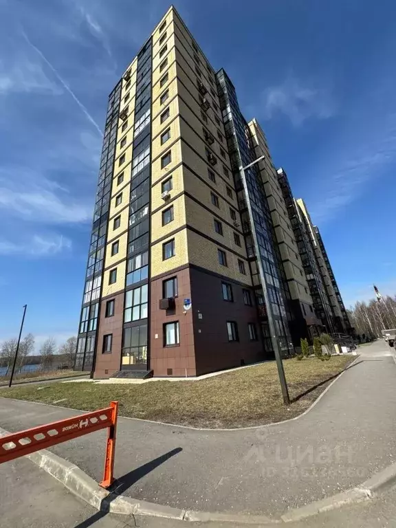 2-к кв. Тверская область, Конаково ул. Набережная Волги, 33 (56.5 м) - Фото 0