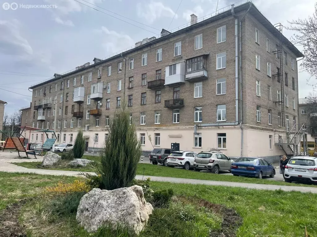 3-комнатная квартира: Уфа, Первомайская улица, 43А (75.4 м) - Фото 1