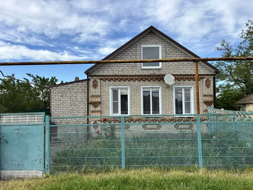 Дом в Краснодарский край, Кущевский район, Глебовка хут.  (95 м) - Фото 1