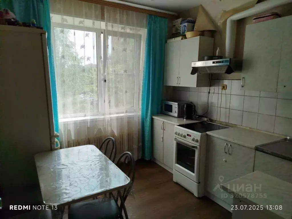 3-к кв. Белгородская область, Старый Оскол Восточный мкр, 14 (64.0 м) - Фото 0