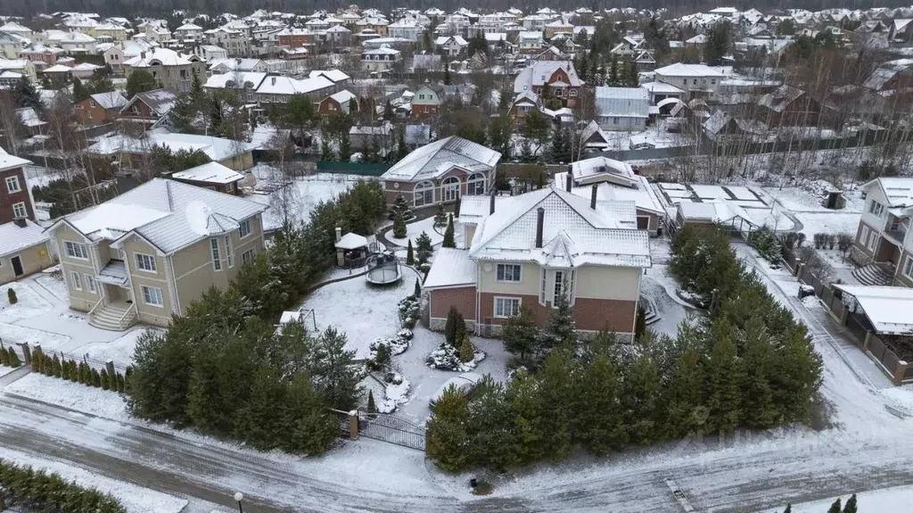 Дом в Московская область, Наро-Фоминский городской округ, д. Глаголево ... - Фото 1