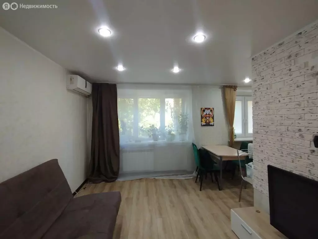 3-комнатная квартира: Волгодонск, улица Максима Горького, 91 (61 м) - Фото 2