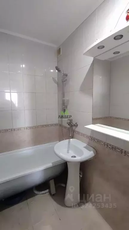 3-к кв. Башкортостан, Нефтекамск Дорожная ул., 57 (65.0 м) - Фото 2