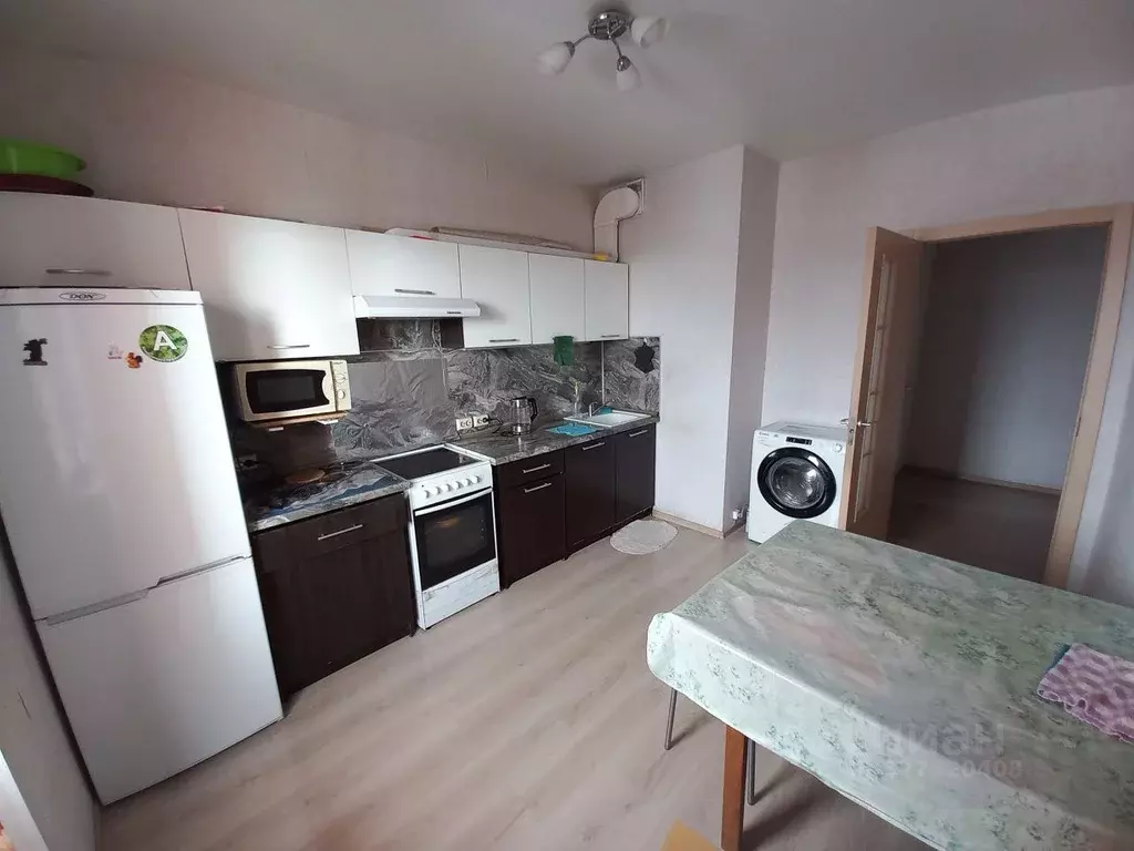 3-к кв. Санкт-Петербург пос. Шушары, Ленсоветовский тер., 13 (76.8 м) - Фото 1