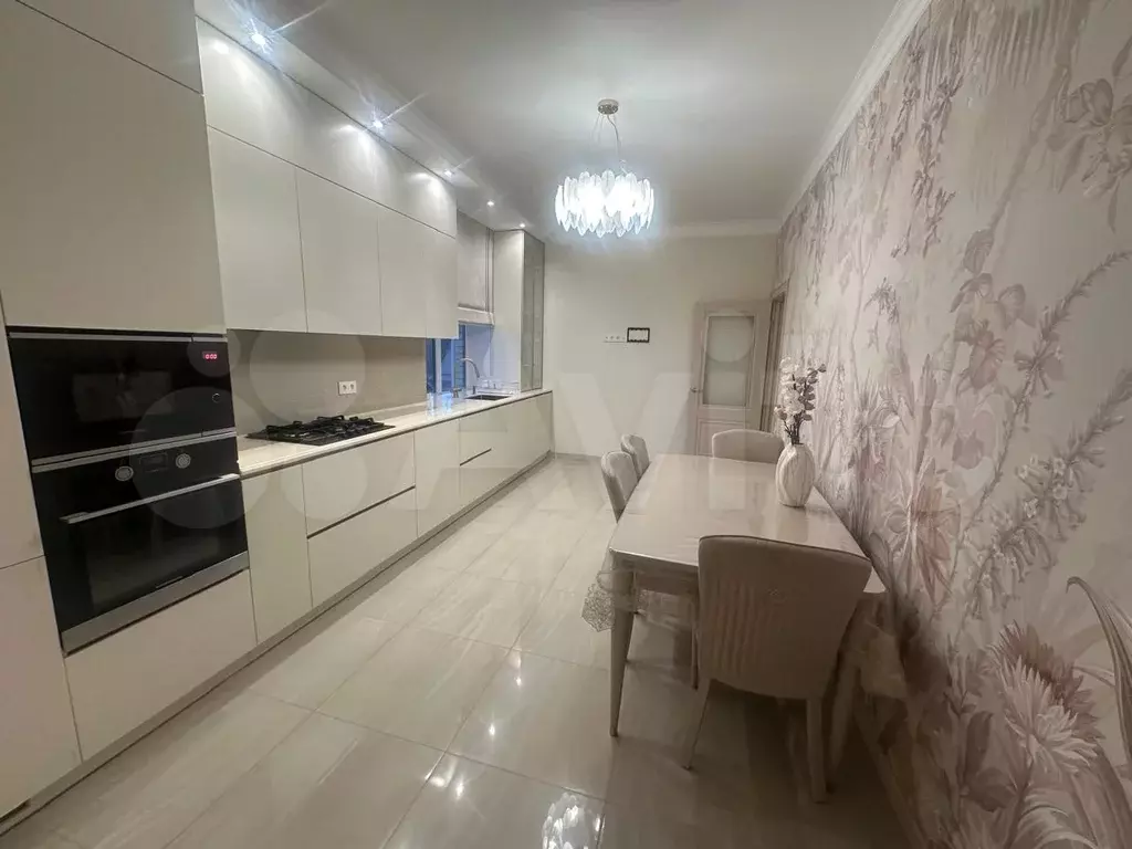 3-к. квартира, 84 м, 4/9 эт. - Фото 1