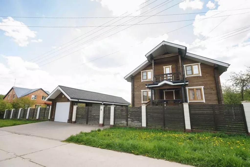 Дом в Тульская область, Заокский рп ул. Екатериновка (240 м) - Фото 1