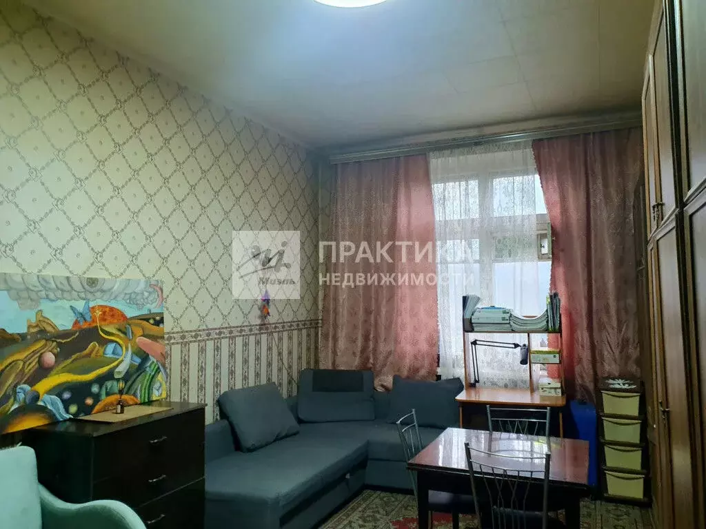 Продается 4-комнатная квартира - Фото 1