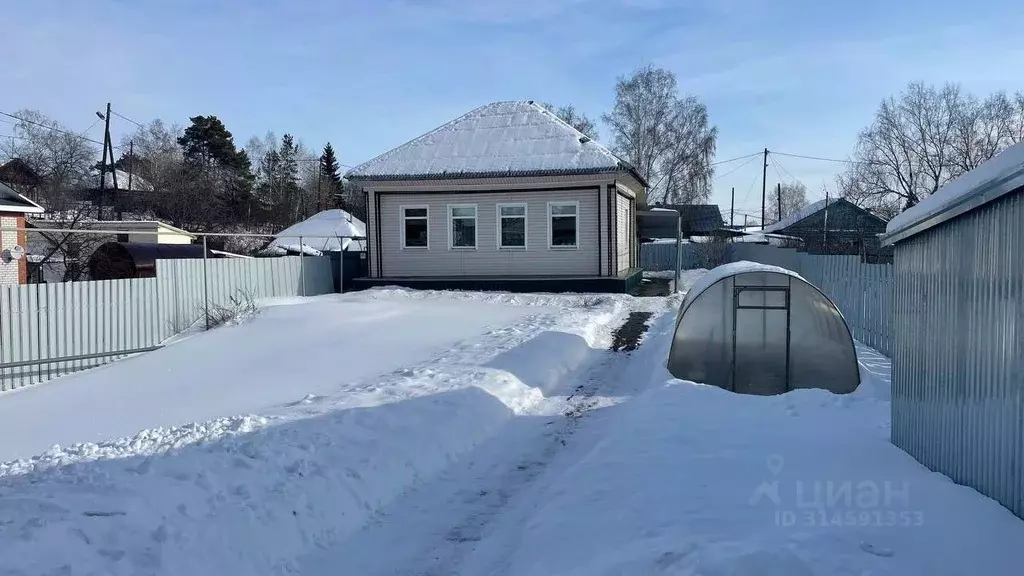 Дом в Тюменская область, Заводоуковск ул. Щукина (68 м) - Фото 0