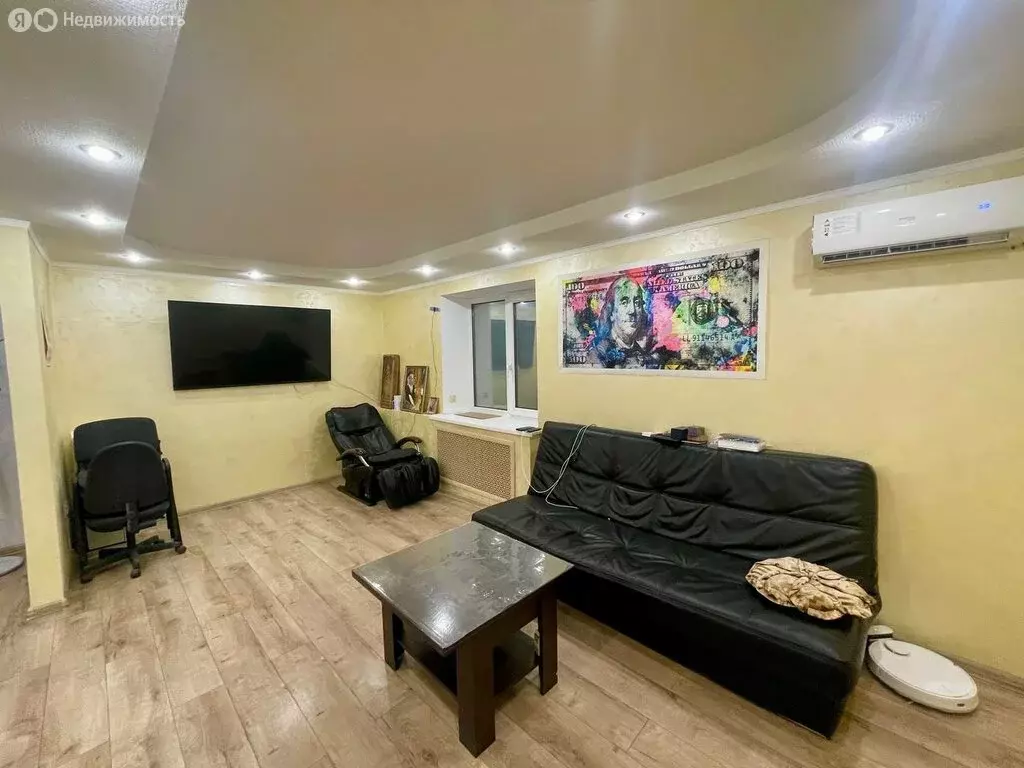 1-комнатная квартира: Волгоград, улица Землянского, 1 (30 м) - Фото 0