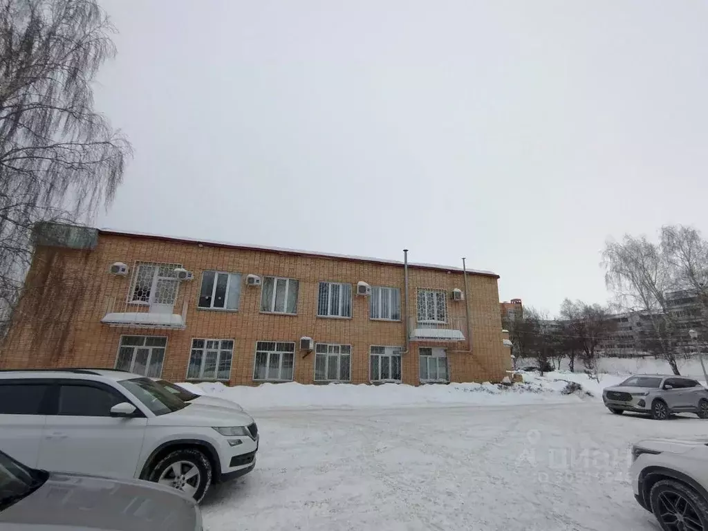 Помещение свободного назначения в Татарстан, Набережные Челны ул. ... - Фото 1