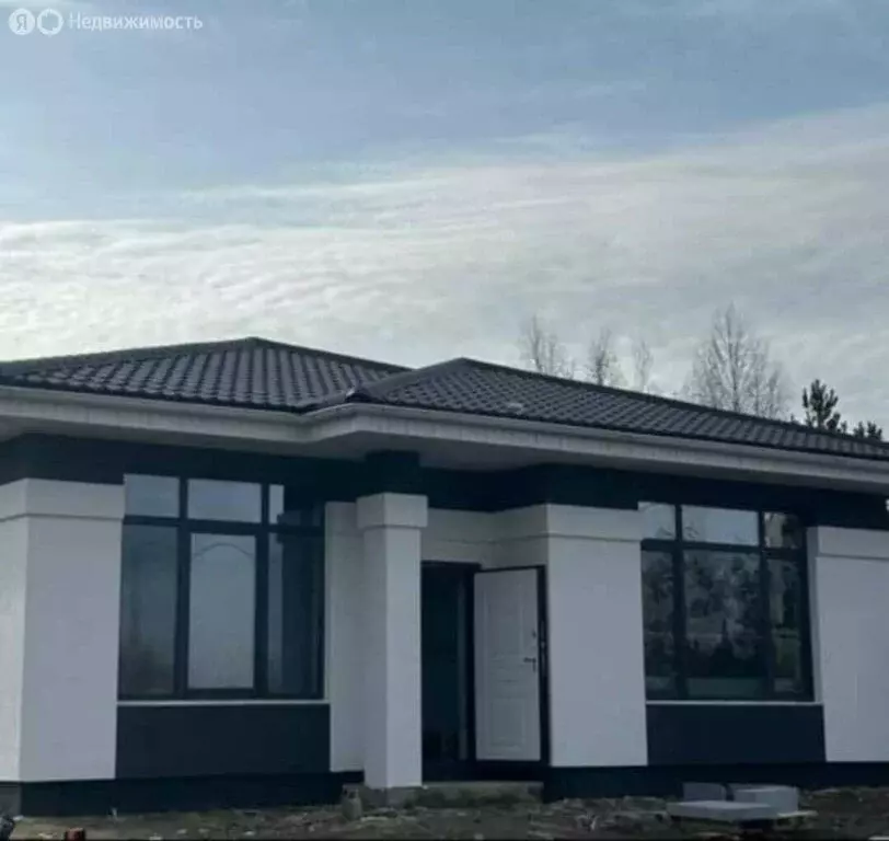 Дом в Свердловская область, муниципальный округ Заречный, деревня ... - Фото 1