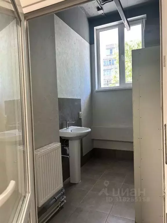 Помещение свободного назначения в Кировская область, Киров ул. ... - Фото 2