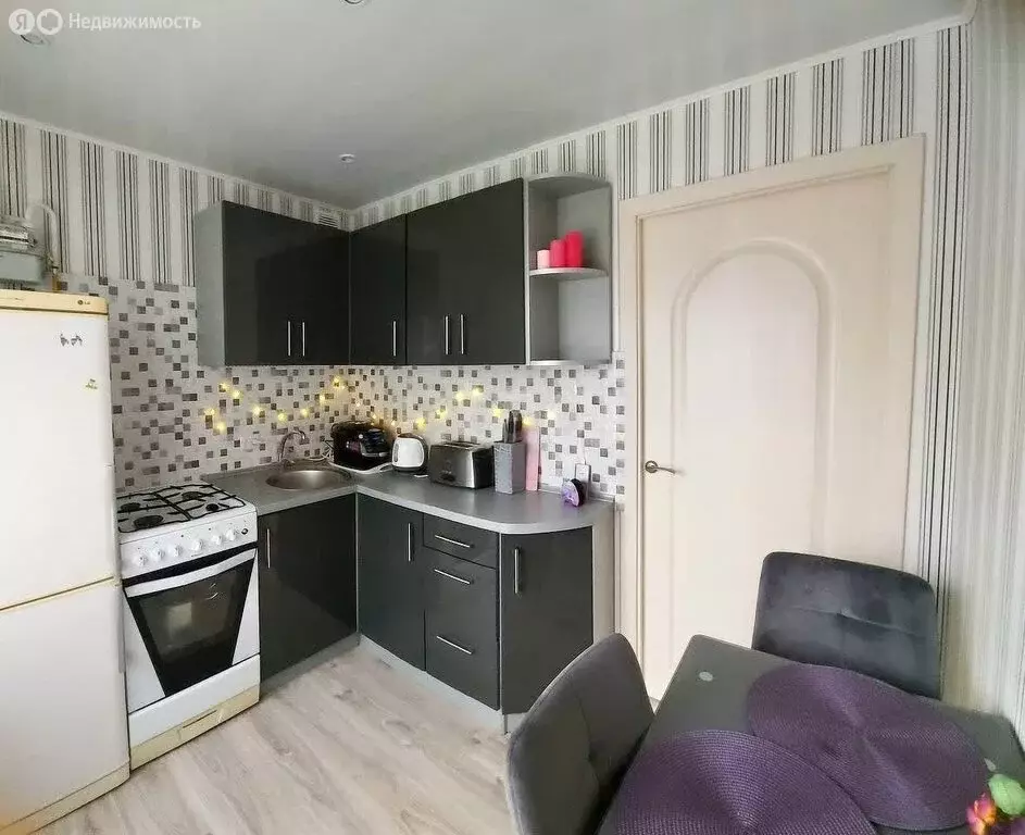 3-комнатная квартира: Калининград, Садовая улица, 39 (60.1 м) - Фото 0