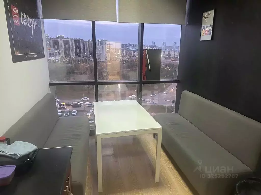 Офис в Красноярский край, Красноярск Караульная ул., 88 (117 м) - Фото 1