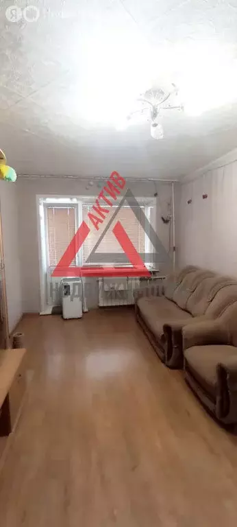 2-комнатная квартира: Каменск-Уральский, Октябрьская улица, 90 (42.7 ... - Фото 1