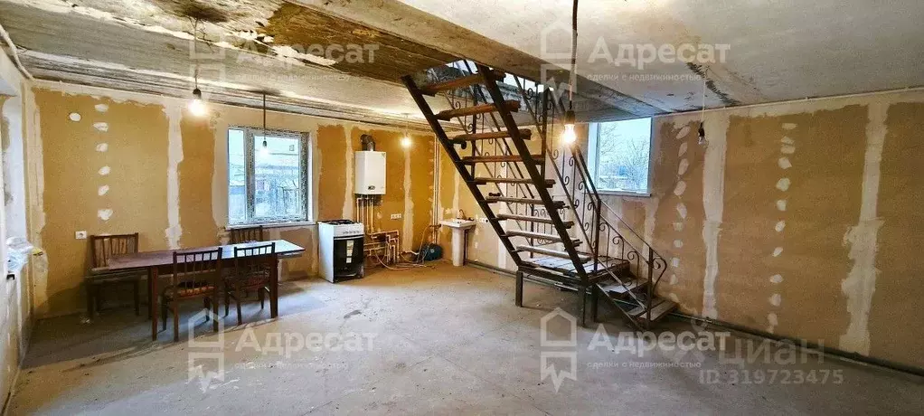 Дом в Волгоградская область, Городищенский район, Краснопахаревское ... - Фото 0