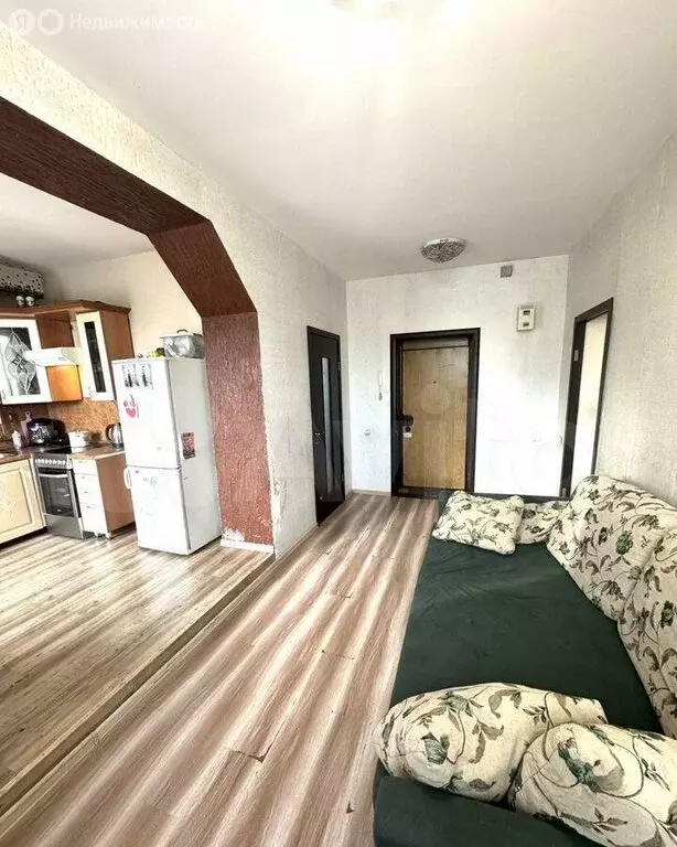2-комнатная квартира: Усолье-Сибирское, улица Куйбышева, 10 (43.2 м) - Фото 0