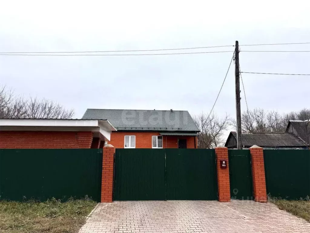 Дом в Тульская область, Узловский район, Смородинское с/пос, д. ... - Фото 1