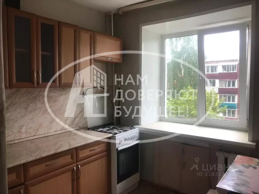 1-к кв. Удмуртия, Сарапул ул. Чистякова, 42 (30.0 м) - Фото 0