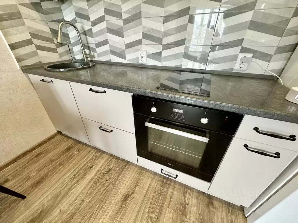 2-к кв. Алтайский край, Барнаул ул. Имени В.Т. Христенко, 15 (35.8 м) - Фото 2