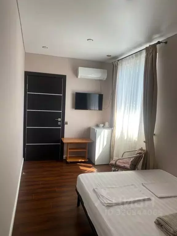 Комната Краснодарский край, Геленджик Туристическая ул., 19А - Фото 1