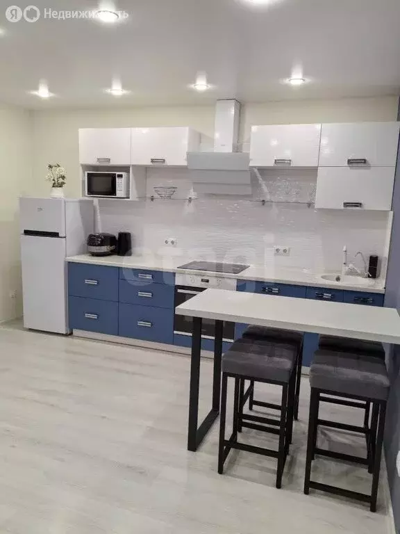 2-комнатная квартира: Саратов, 1-й Аэродромный проезд, 2 (50 м) - Фото 2