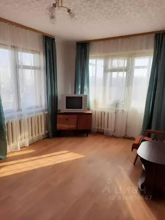 2-к кв. Брянская область, Брянск Институтская ул., 122 (41.5 м) - Фото 1
