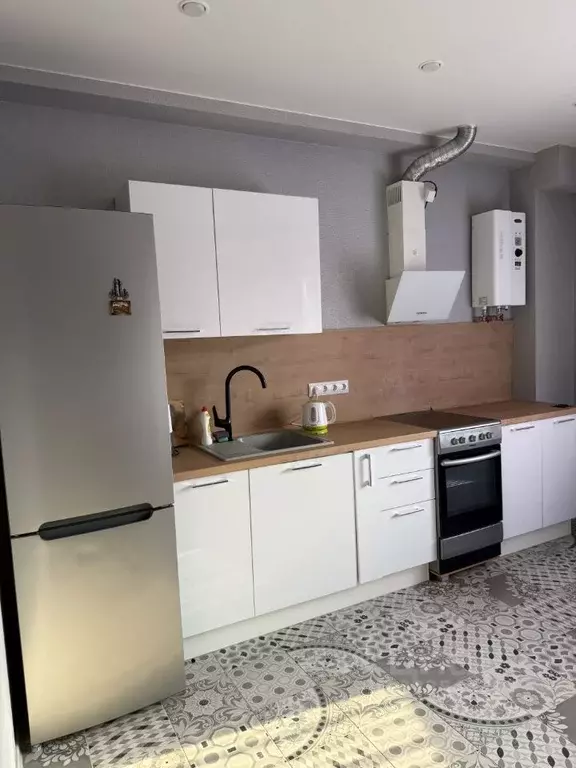 1-к кв. Краснодарский край, Сочи Адлер жилрайон, ул. Троицкая, 42 ... - Фото 1