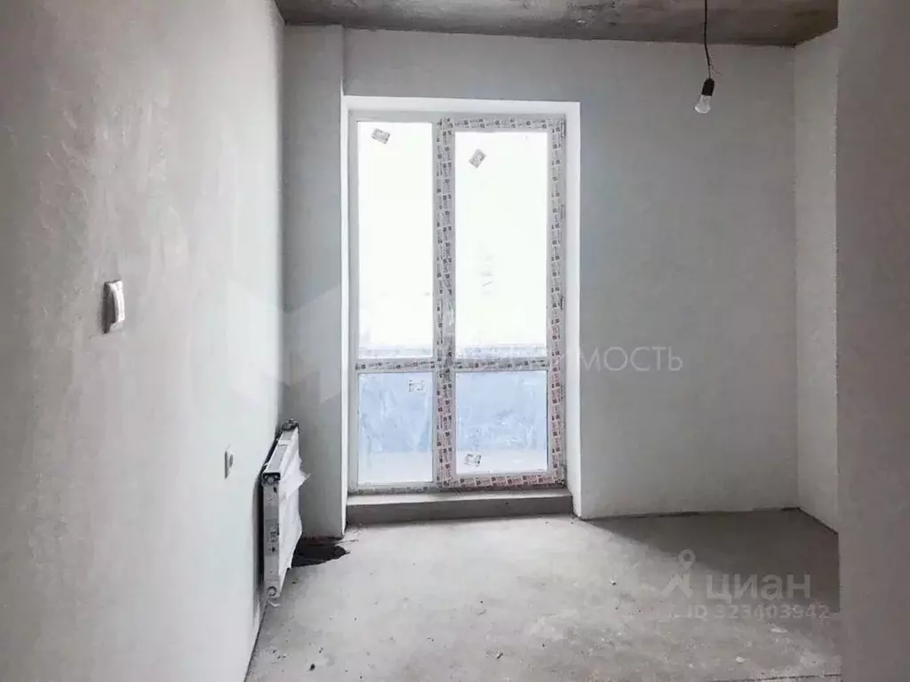 1-к кв. Тюменская область, Тюмень ул. Ветеранов Труда, 9А (35.0 м) - Фото 0