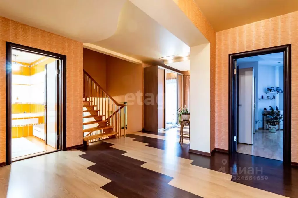 Дом в Татарстан, Зеленодольск ул. Серова, 32 (450 м) - Фото 1