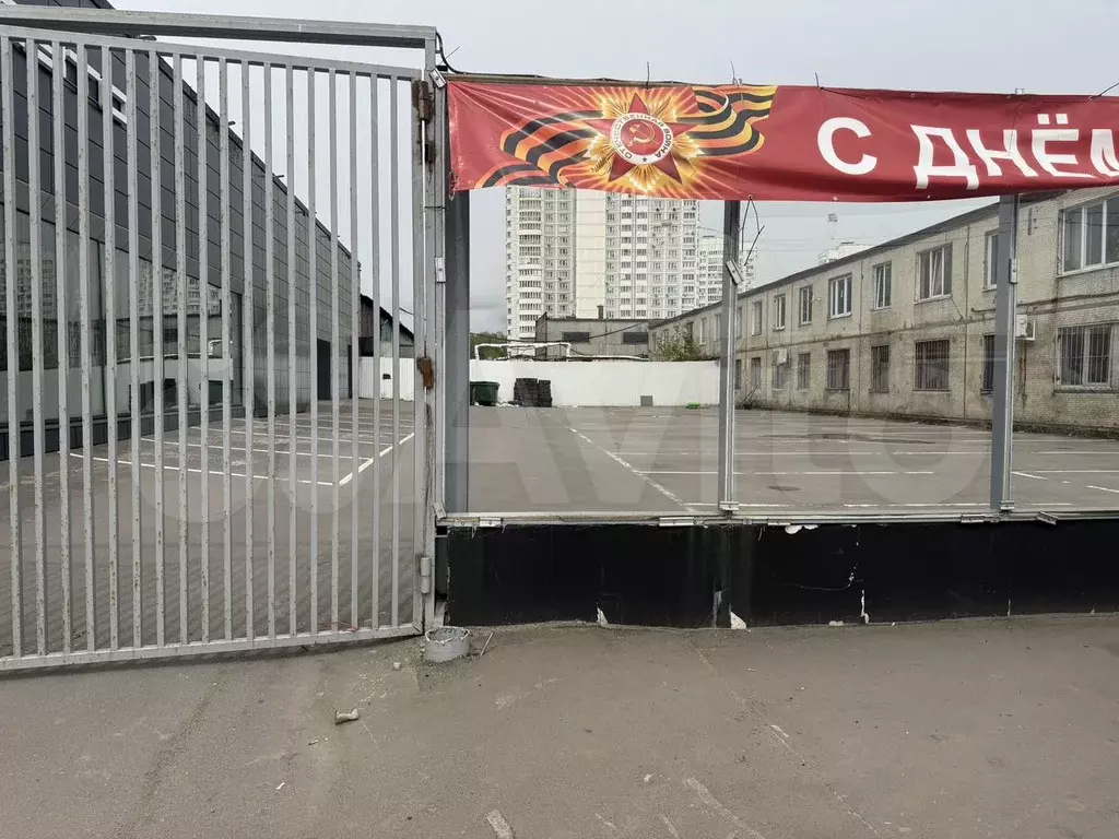 Автосалон, свободного назначения, 600 м+1000м па - Фото 1