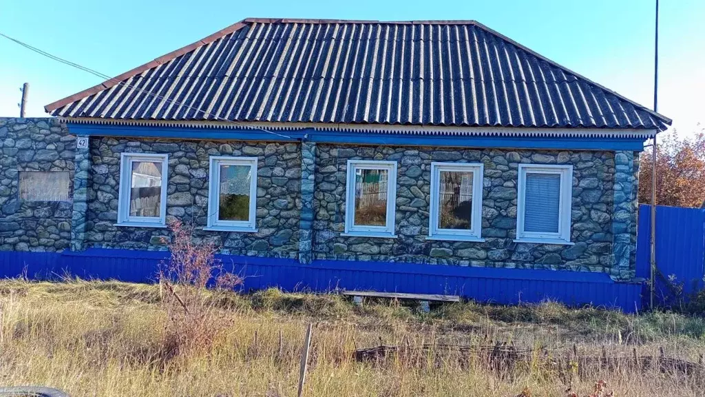 Дом в Ульяновская область, Барыш ул. Механизаторов, 42 (60 м) - Фото 0
