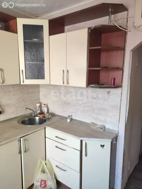 3-комнатная квартира: Хабаровск, Волочаевская улица, 21 (67 м) - Фото 1